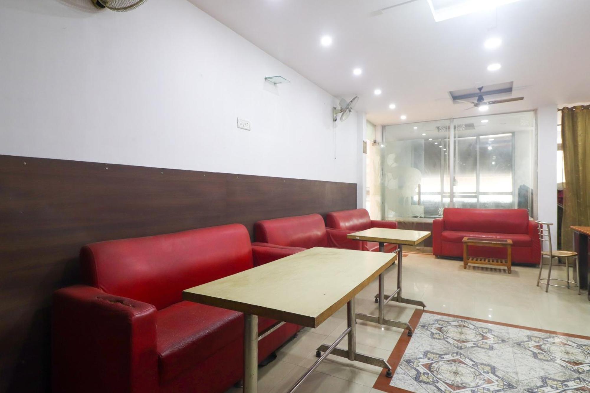 Hotel O Maa Arya Lucknow Exteriör bild